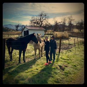 Meet your Posher, Elena